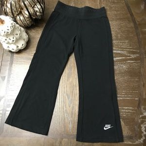 Nike Yoga Capris